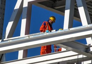 Improve safety with English courses for construction workers