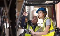 3 Blue Collar Industries That Need Onsite English Training