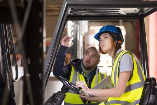 3 Blue Collar Industries That Need Onsite English Training