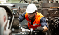 Retain Your Manufacturing Workforce: How English Training Helps Reduce Turnover