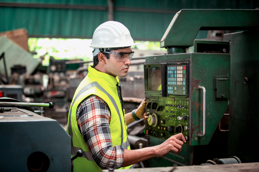 job-specific English training for plant operators - Language Training Pro manufacturing engineer operating machinery